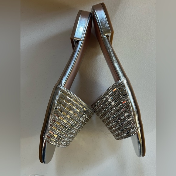 Chinese Laundry slides size 7 - Picture 3 of 10